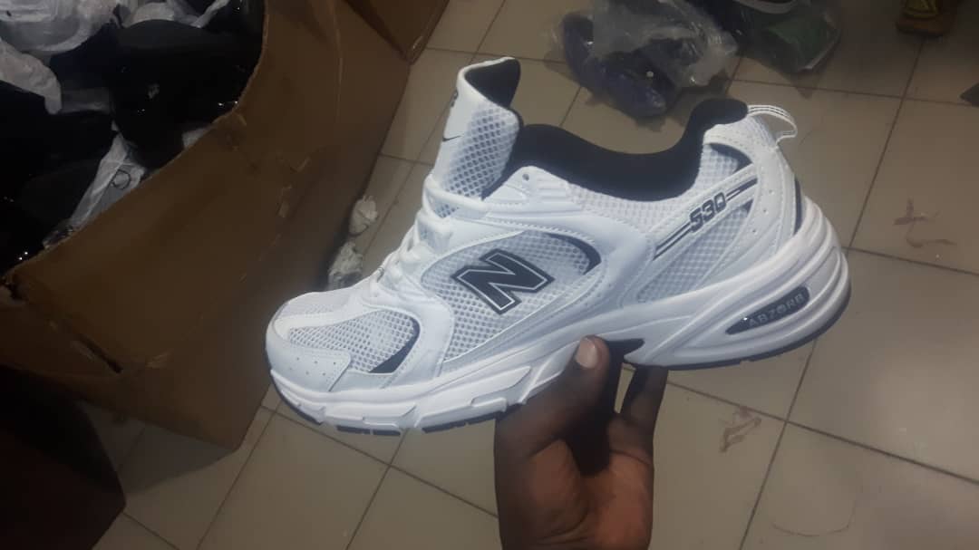 New Balance White and black sneaker Timberwolf Size 29-45