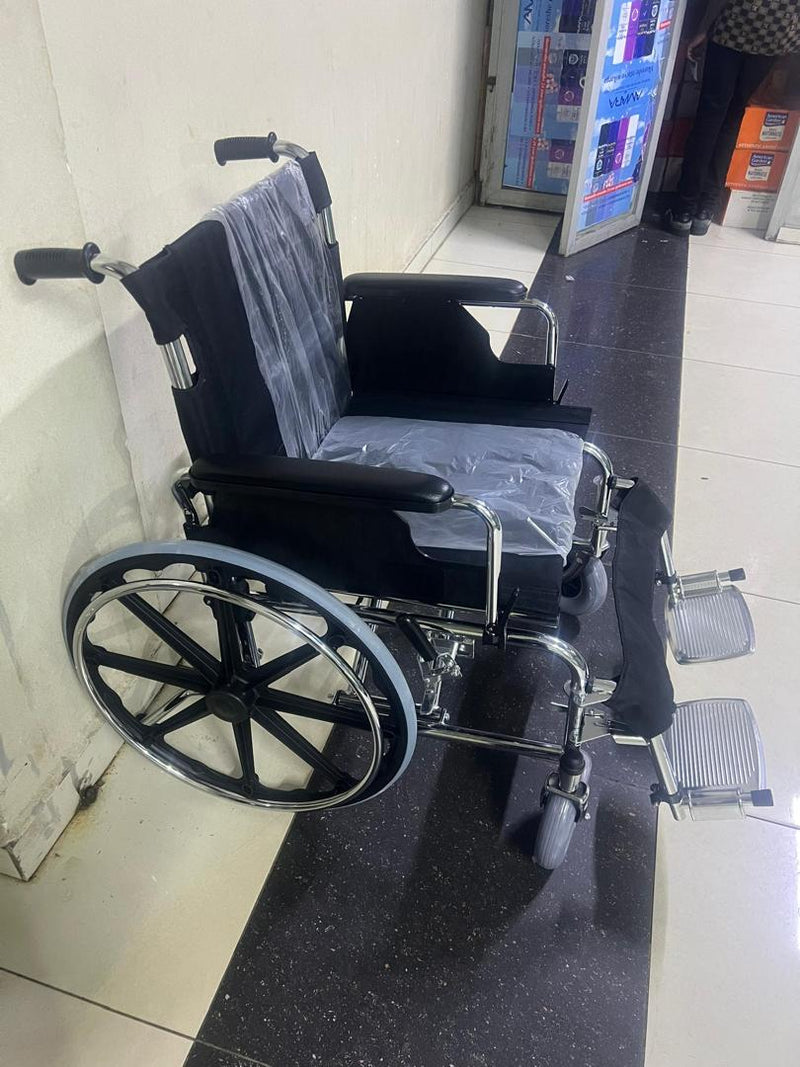 Standard Manual Folding Wheelchair