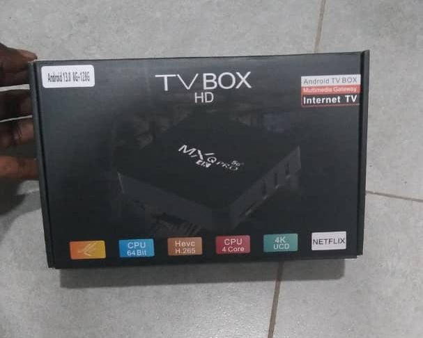 MXQ Pro 5G 4K Android TV Box (8GB RAM / 128GB Storage)