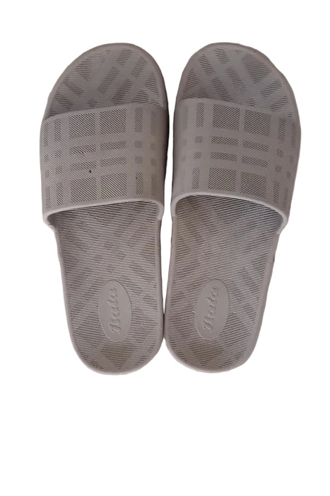 Bata Unisex Classic Plaid Pattern Indoor/Outdoor Slides (Grey)