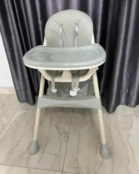 Baby Feeding High Chair with Safety Straps and Detachable Tray Murukali.com