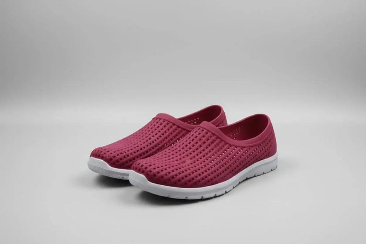 Bata Unisex Sporty Sandak Maroon Murukali.com