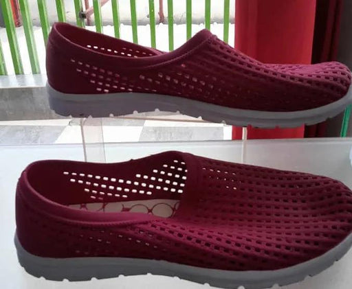 Bata Unisex Sporty Sandak Maroon Murukali.com