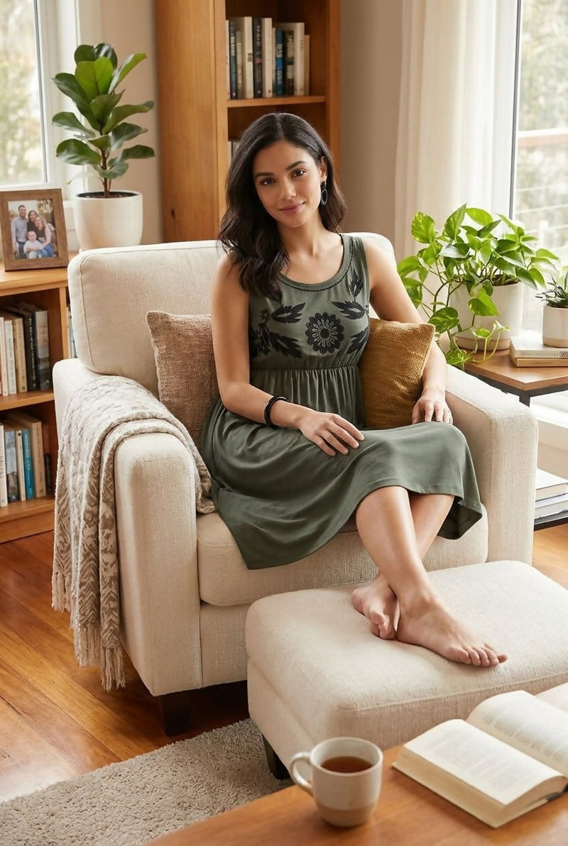 Women's nightgown, size M, weight 250g