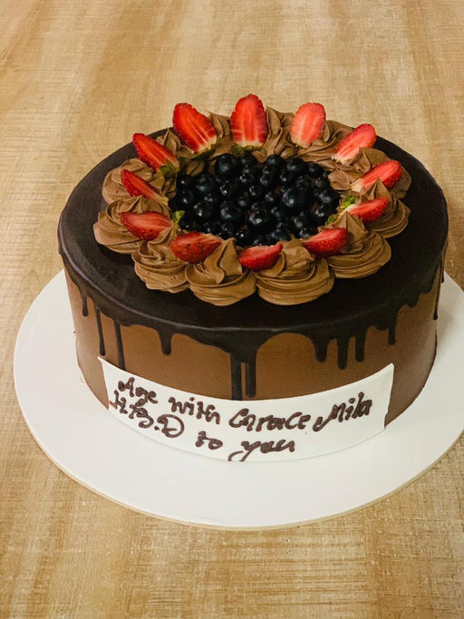 Full Chocolate Birthday Cake with Strawberry murukali.com