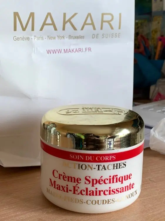 HT26 Action-Taches Crème Spécifique Maxi-Eclaircissante 500ml murukali.com