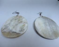 Hand Crafted Circle Earring made in Cow Horn murukali.com
