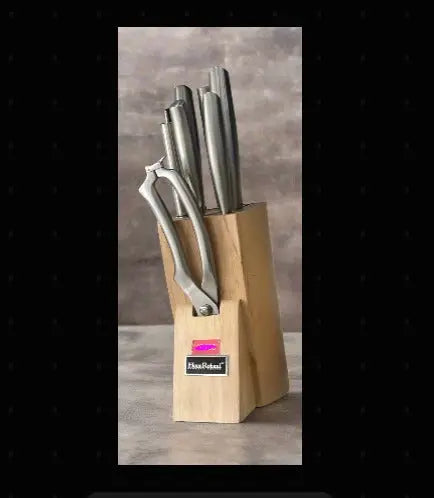 Haus Roland 8-Piece Knife Set with Wooden Block. Murukali.com