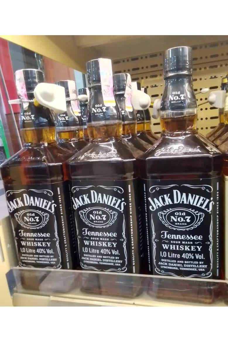Jack Daniel's Old No. 7 Tennessee Sour Mash Whiskey 1pcs 700ml Murukali.com