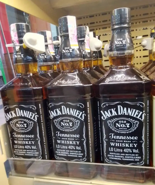 Jack Daniel's Old No. 7 Tennessee Sour Mash Whiskey 1pcs 700ml Murukali.com