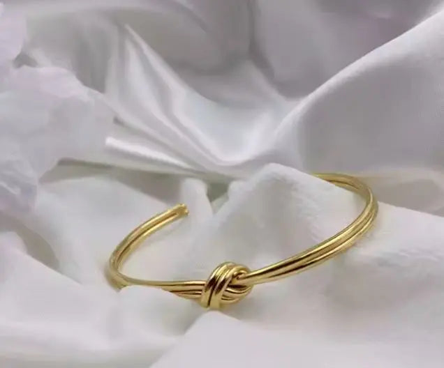 Knot Wire Cuff Bracelet, Maman Fatu