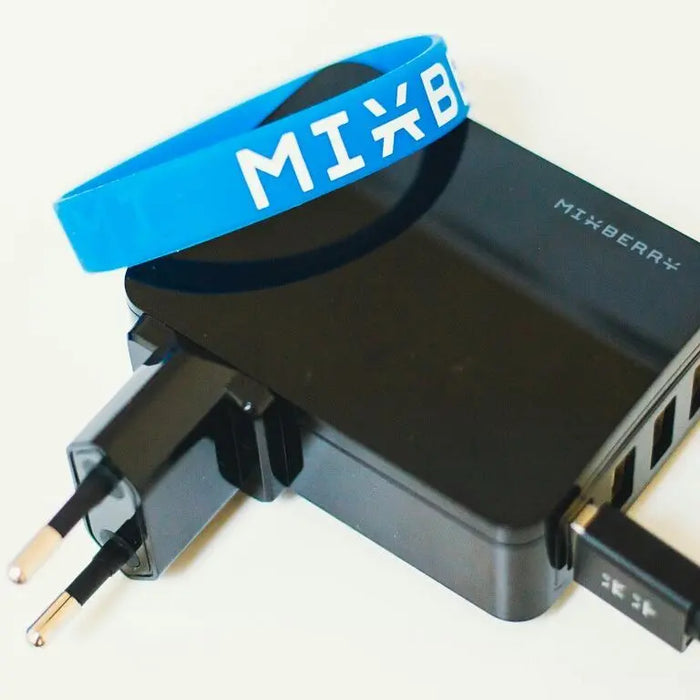 Mixberry 4-port USB Charger Hongkong Ip