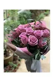 One Color Rose Flowers with Greens Boucket 60pcs murukali.com