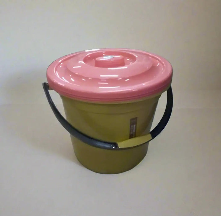 Plastic Bucket with Lid Murukali.com