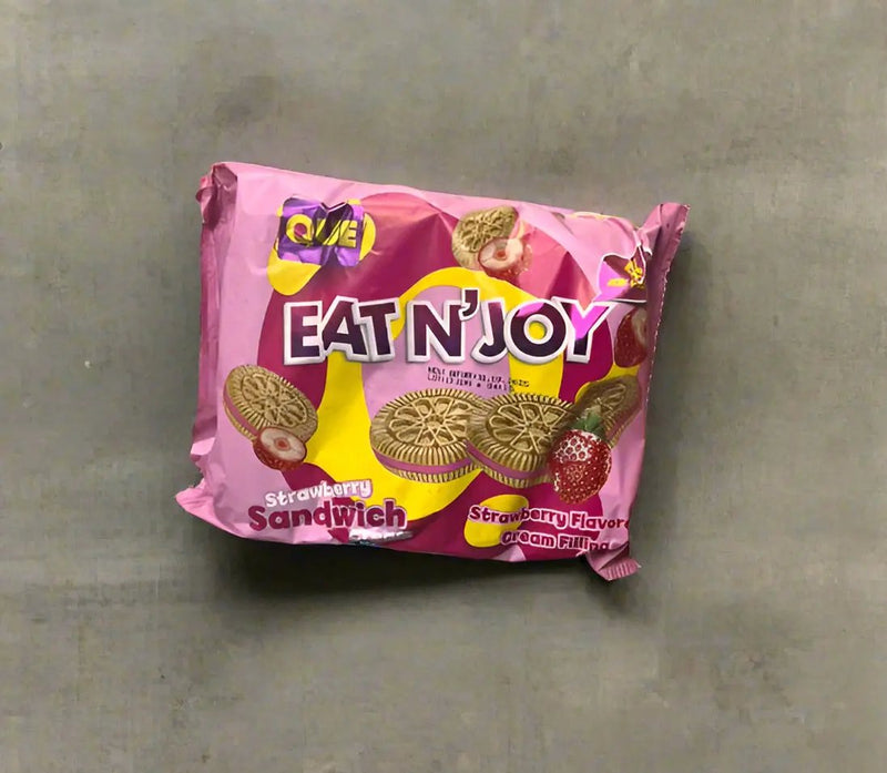 Que Eat N'Joy Strawberry Sandwich Biscuits Murukali.com