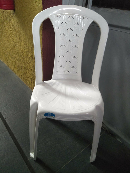 Chair whitte