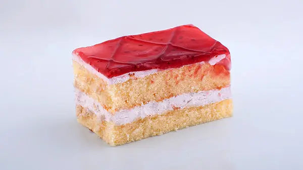 Simba Yummy Cake – Red Velvet Dream /pc Murukali.com
