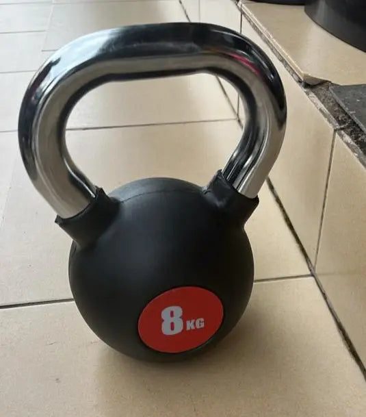 Skyland Rubber Coated Cast Iron Kettlebell with a weight of 8kg Murukali.com