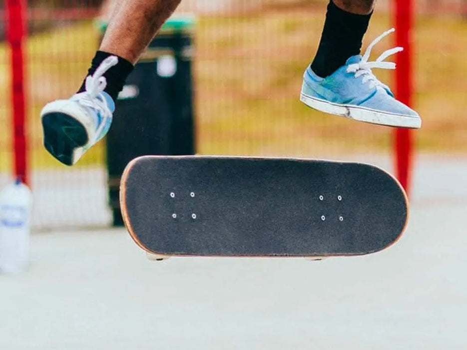 Venom Skateboards Grip Tape – Professional Standard 9" x 33" Murukali.com