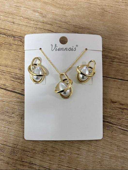 Viennois Gold-Plated Pendant Necklace & Earrings Set with Faux Pearls