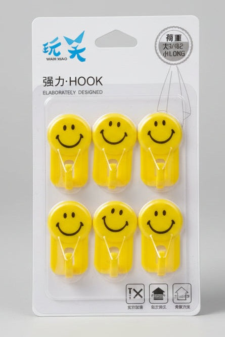 Self-Adhesive Smiley Face Wall Hooks Set of 6PCS – No-Drill Decorative Hooks