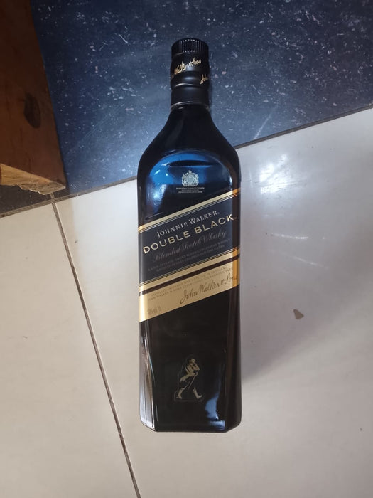 Johnnie Walker Double Black Blended Scotch Whisky (1L)