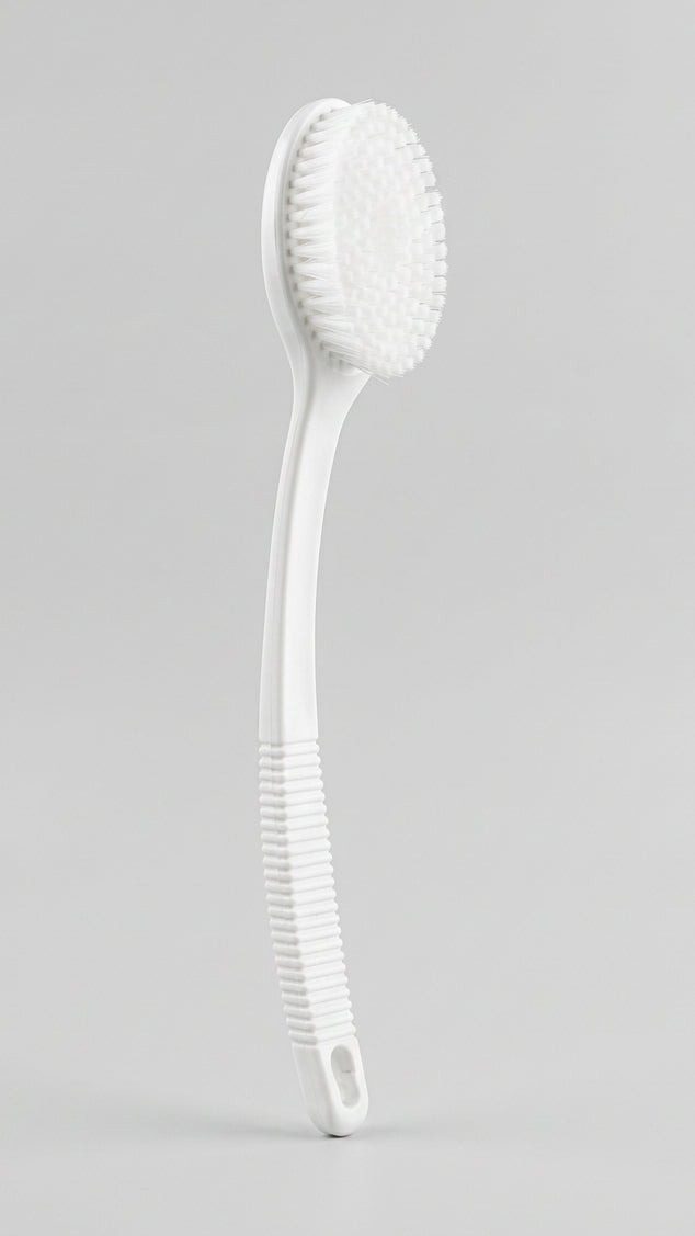 Long-Handle White Bath and Body Exfoliating Brush