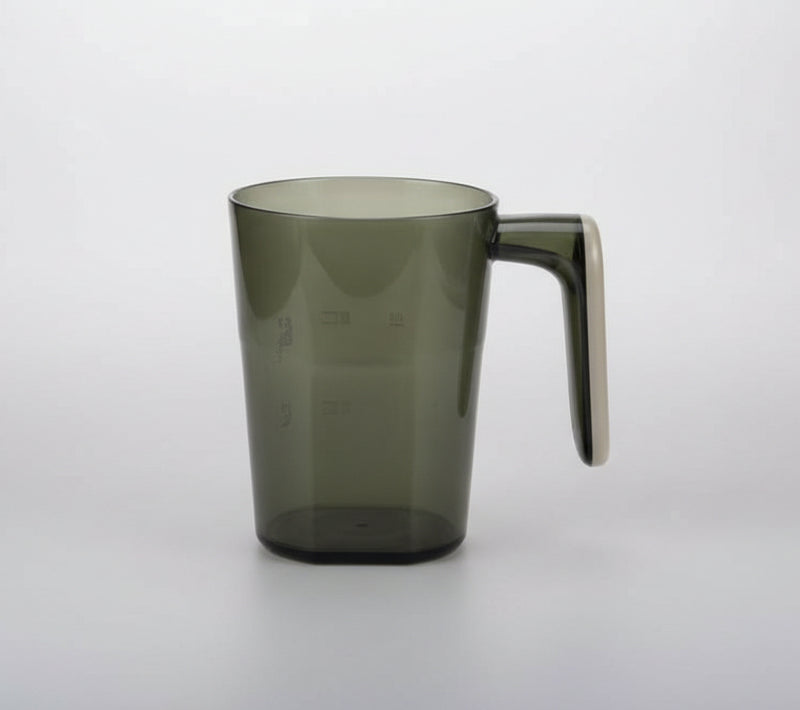 Amber-Grip Measuring Cup