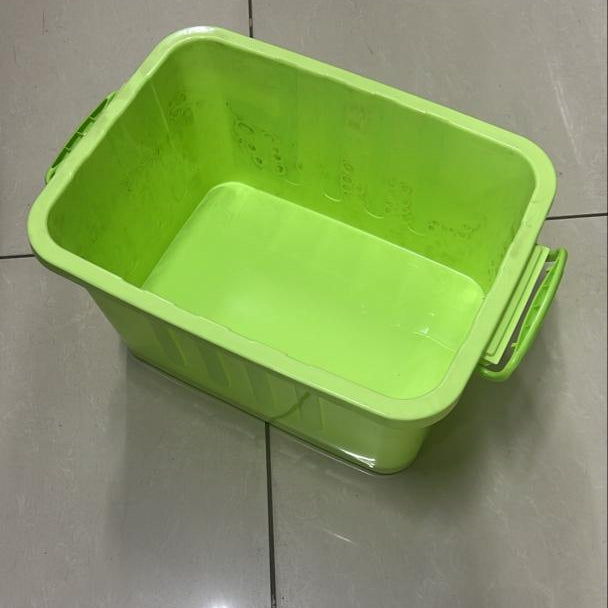 Lockweiler Plastic Werke GmbH Basic Line Lime Green Plastic Storage Box 30L