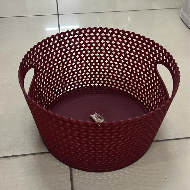 Plastic Storage Basket with Handles and Lattice Pattern