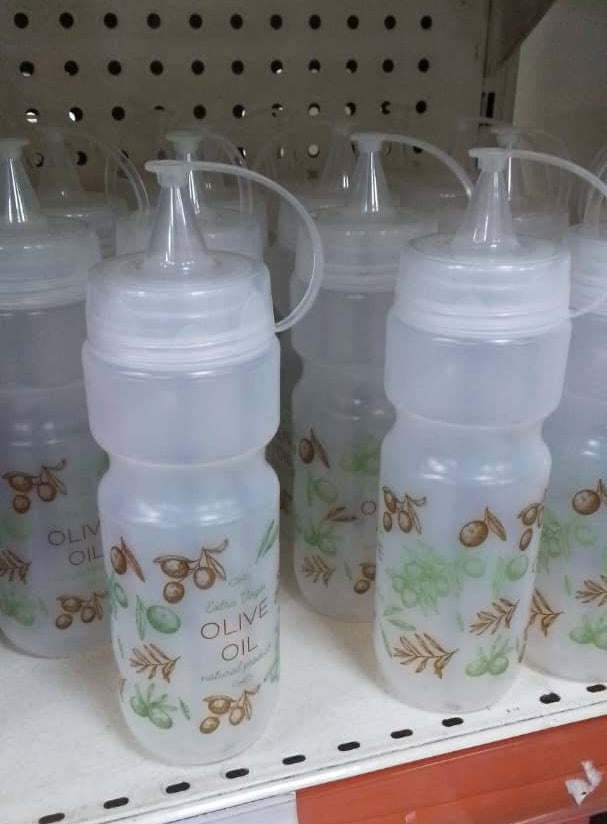 Herevin 660ml Olive Oil Dispenser Bottle – BPA-Free Plastic No-Drip Spout 1pc
