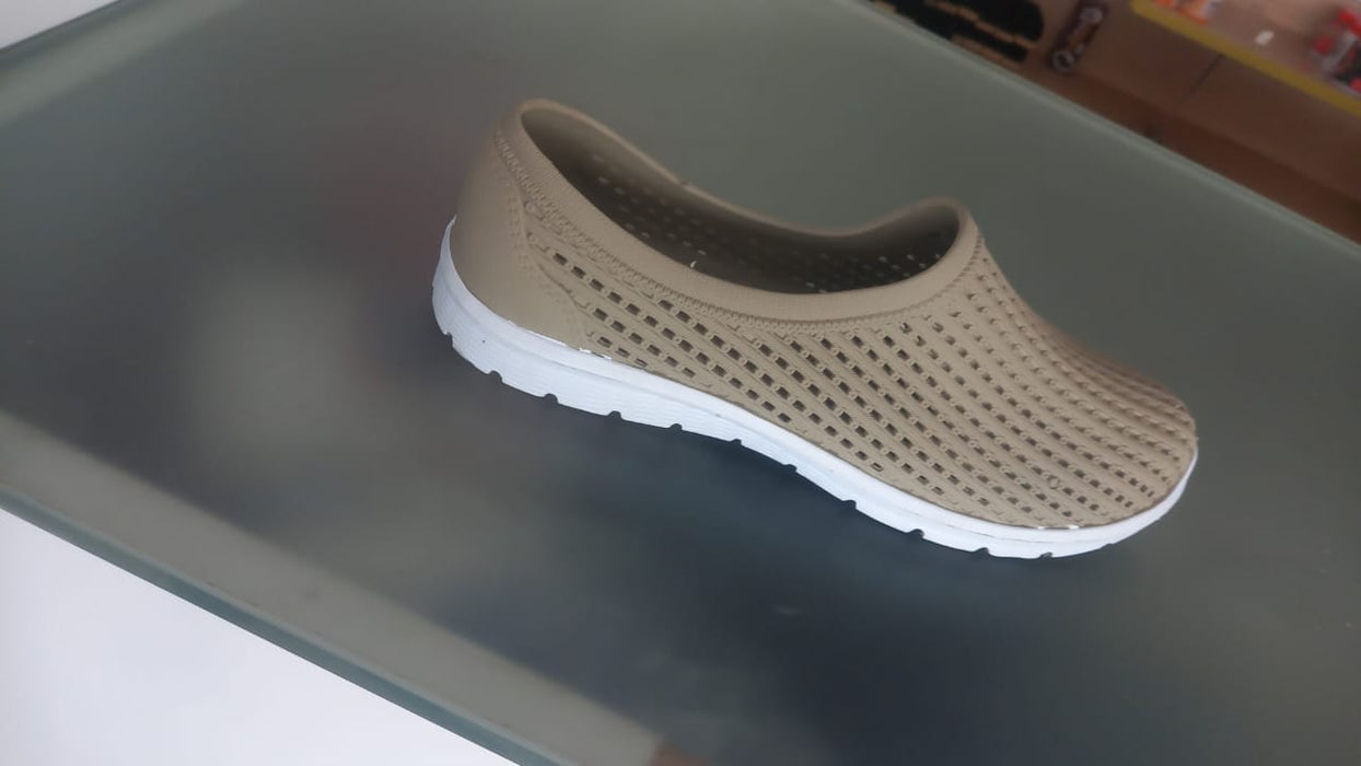 Unisex Comfy Rubber Navyblue Closed Shoes for Adults