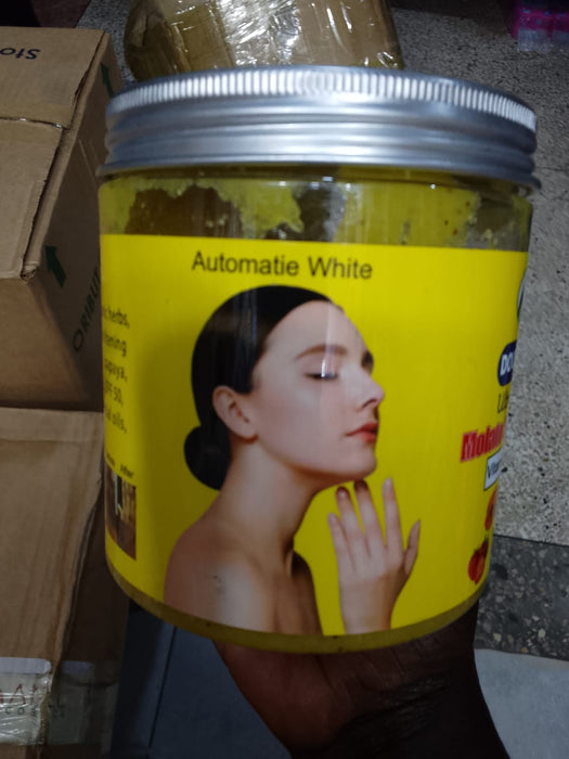 Double Dose Ultra Whitening Molato Salt Body Scrub 600g