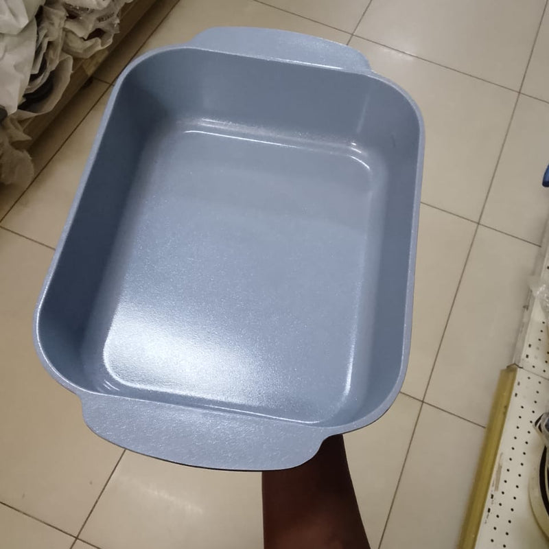 Rectangular Baking Pan / Casserole Dish with Side Handles