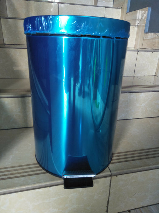 pedal trash bin