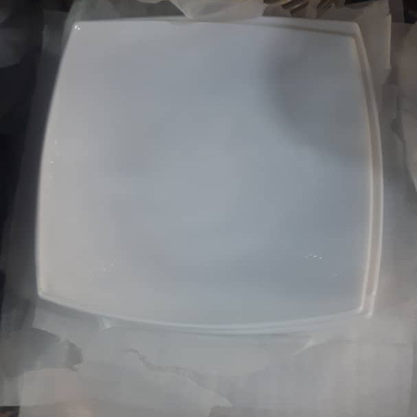 White Square Ceramic Plate With Rounded Corners