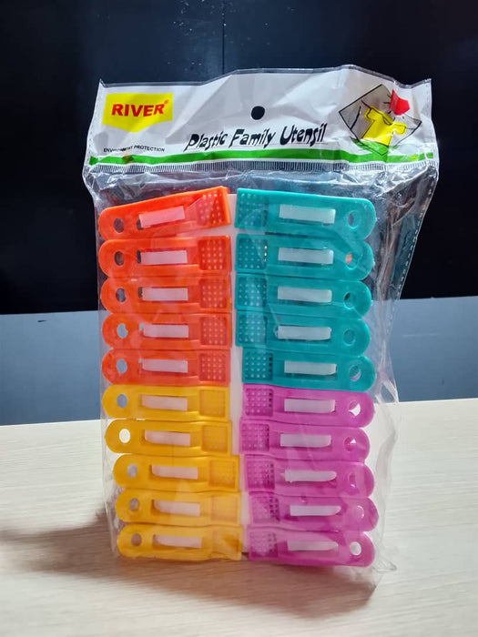 PINS CLOTHES 24PIECES