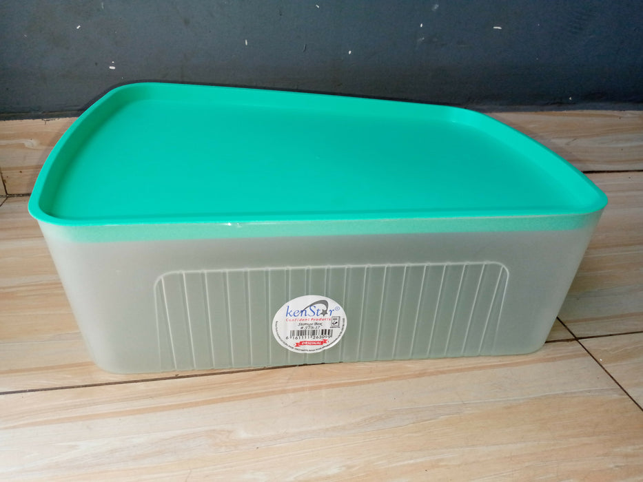 Storage box
