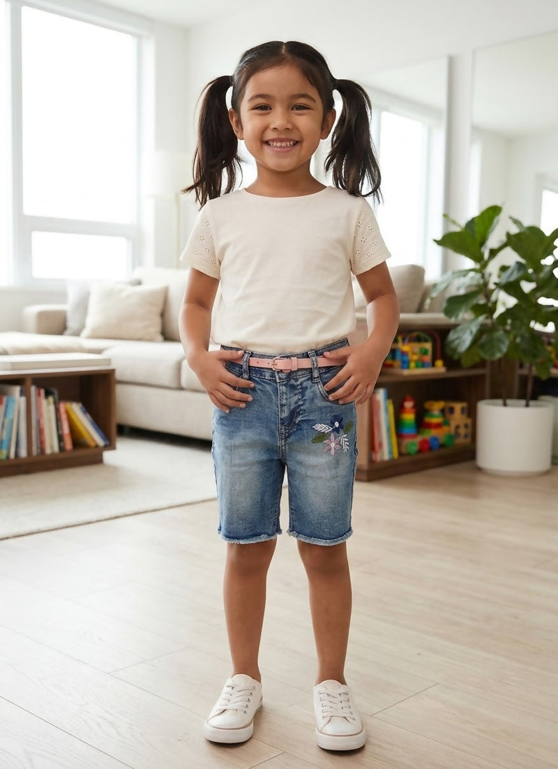 Girls jeans shorts size 28